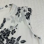 Candie's  Casual Monochrome Floral Sleeveless Blouse Photo 5