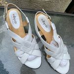 New Softspots Womens Slingback Sandals White Leather Buckle Mid Heel 7 Photo 1