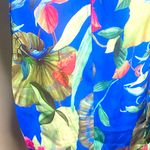 ZARA Blue and Pink Floral Printed
Asymmetric Top, Size XL Photo 6