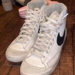 Nike Blazer Mid 77 Photo 0