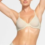 SKIMS NWT  COTTON JERSEY T-SHIRT BRA BONE SZ 34DD Photo 0