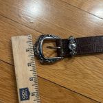 Brighton  1993 dark brown textured silver medallion accents belt size medium. Photo 9