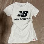 New Balance Women Tshirt Photo 3