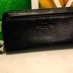 Coach Zip Large Wallet Wristlet Photo 0