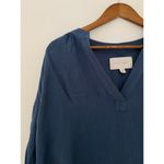 Brochu Walker  Jaxon Popover Lightweight Long Sleeve Blue Blouse Medium EUC Photo 2