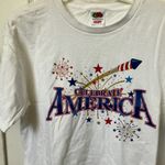 FINAL MARKDOWN Celebrate America tee xl White Photo 0