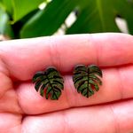 Monstera plant leaf green stud earrings Super cute! Gift summer plant lo… Photo 2