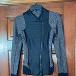 Lululemon on Emerge Renewed jacket size 2 Photo 1
