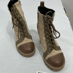 Wild Diva Womans Size 7.5 Tan Lace Upmzip Up Platform Heel Combat Boots Photo 0