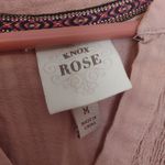 Knox Rose  Size Medium M Short Sleeve Top Blouse Light Pastel Purple Boho Indie Photo 2