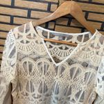 Valerie Stevens  Tan And Ivory Lace Top Size‎ Small Photo 2