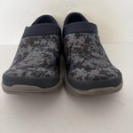 Bzees  Lady Multicolor Camo Pattern Slip On With Side Zip Sneakers Size 8.5W Photo 4