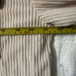 Cream corduroy jacket with button Photo 5