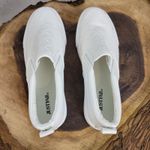 Just Fab Wynn Women's Size 7 White Sneaker Slip On Photo 4