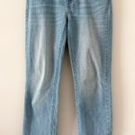 Banana Republic  Girlfriend Jeans Mid Rise Denim in Light Wash Size 27/4 Photo 0