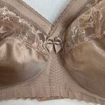 Glamorise 42B MagicLift Original Wire Photo 3