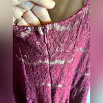 Lace Party Dress, by Francesca’s, wine&nude
Tulle hem ruffle cut out back detail Red Size M Photo 8