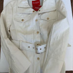 Guess  - White Coat Photo 0