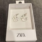 ZARA 𝅺 Hoop Earrings Photo 4