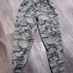 American Eagle  Camo Drawstring Cargo Pants Jogger Small Green Lightweight Photo 3