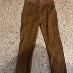 Lululemon  Logo Waistband High-Rise Training Crop 21"
Rich Caramel size 6 Photo 3