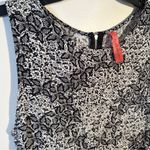 Eight Sixty StitchFix  Black/White Colorblock Top Size Small Photo 4