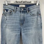 Abercrombie & Fitch Abercrombie & Fitch The Boyfriend Mid Rise Distressed Denim Jeans Size 25/0R Photo 1