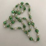 St Patrick's Day Beaded Necklace Hearts Parade Green Photo 3