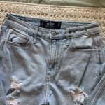 Hollister ୨୧ ・゚✧ Ultra High-Rise Mom Jeans Photo 3