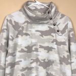 Green Tea Women’s Camouflage Fleece Asymmetrical Quarter Snap Button Sweatshirt Gray Size L Photo 1