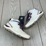 The North Face  Women Activist Mid FUTURELIGHT Boots US8 Gardenia White Pikes Purple Photo 3