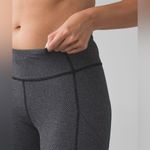 Lululemon  Speed Crop Legging in Giant Herringbone Black Heathered Black Size 4 Photo 5