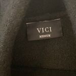 VICI  CARDIGAN SIZE M BNWOT TWO FRONT POCKETS SO  BEAUTIFUL LENGHT 32” BUST 48” Photo 1