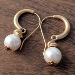 Vintage Earrings for Pierced Ears Stylish Gold Tone & Faux Pearl Statement Photo 0