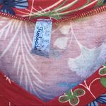 Freeloader Womens size small relaxed fit Floral Short Sleeve Red blue casual tee Photo 5