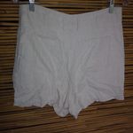 Banana Republic  8 Creme Linen Pocketed Shorts Photo 3