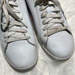 Puma  Women's Vikky V2 Athletic Sneaker Shoes Size 8.  B69 Photo 5