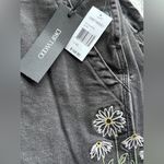 Driftwood #46 NWT Shortalls in Daisy Fields Black Photo 6