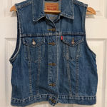 Levi's NWOT Relaxed Fit Women's Trucker Vest Photo 0