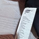 Fabletics   sports bra women's size medium excellent condition Photo 2