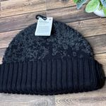 Lululemon Ombre Knit Textured Beanie NWT O/S (Black Grey) Photo 1