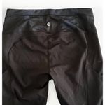 Lululemon Size 8 Black With Pattern 25" Forget The Sweat Mesh Athletic Leggings Photo 2