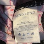 Lands' End Lands’ End floral pattern 10 tankini top. Photo 3