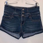Hot Kiss Get the lift triple button stretchy blue denim jean shorts Photo 0