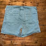 American Eagle green midi stretchy size 4 normcore shorts Photo 2