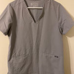 FIGS EUC  Women's Casma‎ Three-Pocket Scrub Top Slate Gray Size Medium Photo 0