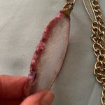 26” Gold Tone Chain Necklace Sliced Agate Stone Pendant White Pink Edge 3.5”H Photo 2