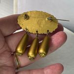 Vintage celluloid float dangle gold tone brooch Photo 4