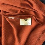 Madewell  Women’s Stained Mahogany Fine Ribbed Sweatheart Tee Long Sleeve - XXS Photo 5