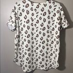 Wonderly  NWT leopard print cream brown rounded hem t shirt top Photo 5